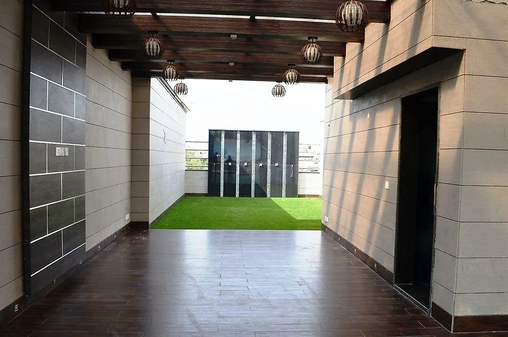 Hotel Metro View Delhi   Delhi (National Capital Territory of India)